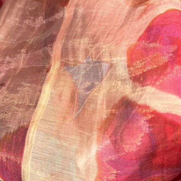 Gorgeous Floral Sheer Button Down Top! - Picture 10 of 10